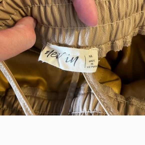 NWOT Faux leather shorts - Picture 4 of 4